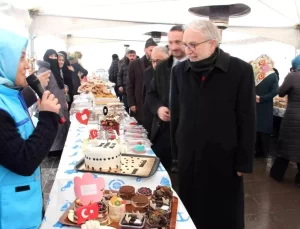 Hayır Çarşısı Depremzedelere Destek İçin Açıldı