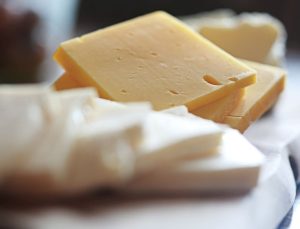 Hayvan sütü olmadan peynir üretildi: Tıpkı tada sahip, gaye 2028’de seri üretim!