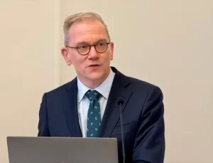 Hollanda’da Deprem Mağdurları İçin Anma Töreni