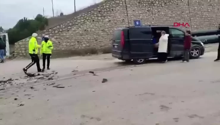 İnegöl’de Minibüs ile Hafif Ticari Araç Çarpıştı: 6 Yaralı