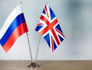 İngiltere, Rus diplomatı vazifeden alarak misilleme yaptı