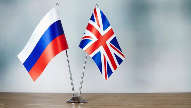 İngiltere, Rus diplomatı vazifeden alarak misilleme yaptı