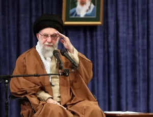 İranlı komutanlardan Hamaney’e çağrı: Nükleer silah fetvasını kaldırın