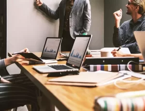 İspanya Haftalık Çalışma Süresini 40 Saatten 37,5 Saate İndiriyor