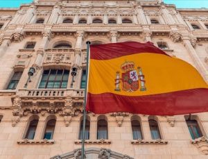 İspanya hükümetinden ‘haftalık çalışma saati’ kararı