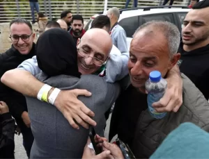 İsrail, 183 Filistinli Mahkumu Hür Bıraktı