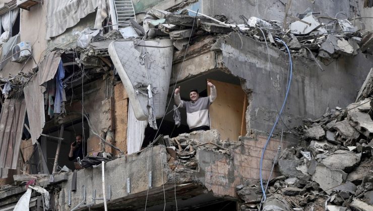 İsrail’den ateşkes ihlali: Lübnan’ın güneyinde konutları yakıyorlar!