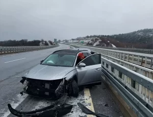 İstanbul-İzmir Otoyolu’nda İki Kaza: İki Yaralı