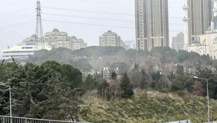 İstanbul’da Kar Yağışı Başladı