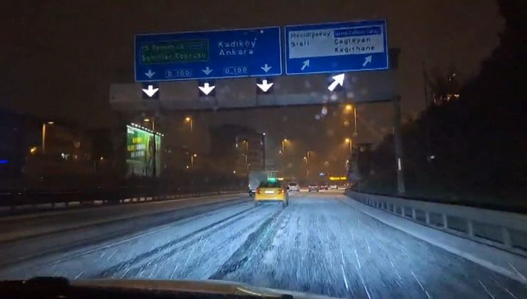 İstanbul’da kar yağışı, gece saatlerinde tesirini gösterdi