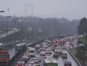 İstanbul’da kar yağışı ne kadar sürecek? Hem meteoroloji hem AKOM uyardı: Bu akşama dikkat!