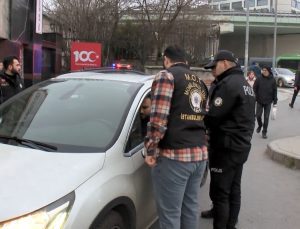 İstanbul’da okul etraflarında polis kontrolü