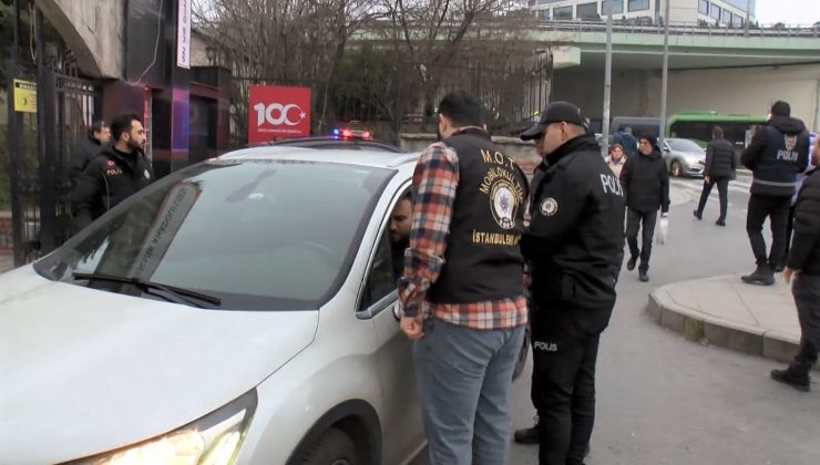 İstanbul’da okul etraflarında polis kontrolü