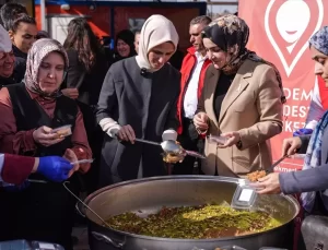 KADEM, Depremzedelere 7 Bin Kadınla Destek Verdi