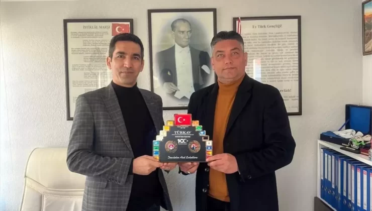 Kadın Kolları Heyetinden Meclis Ziyareti