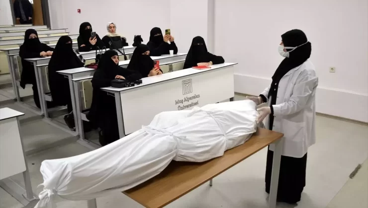 Kadınlara Gassallık Kursu Açıldı