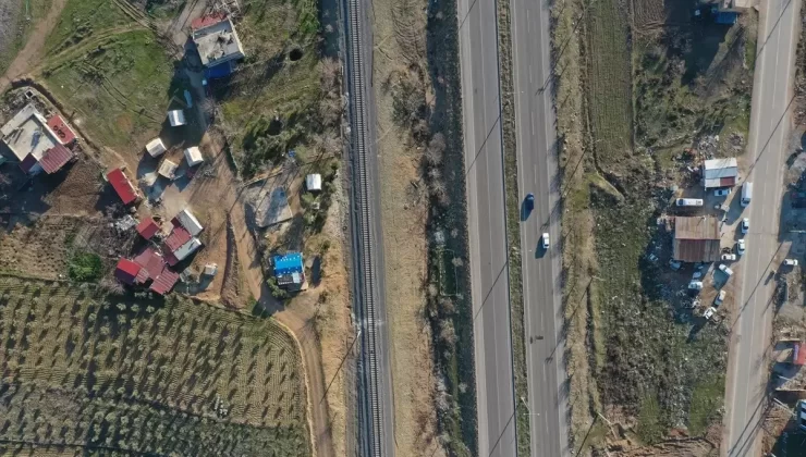 Kahramanmaraş’ta Demir Yolu Onarıldı