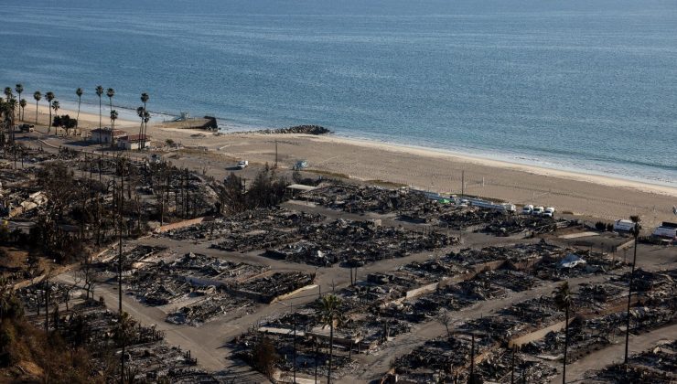 Kaliforniya’da iki orman yangını denetim altına alındı
