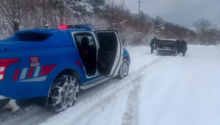 Kar Mahsur Kalanları Kurtardı