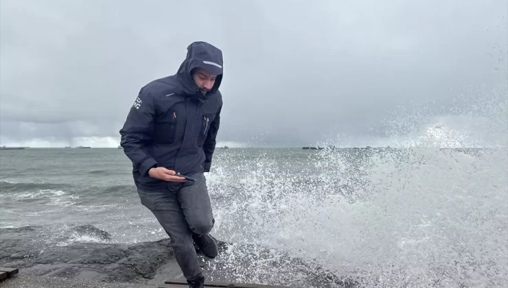 Karadeniz’de Dev Dalgalar