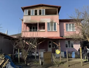 Kartepe’de Yangın: 2 Yaralı