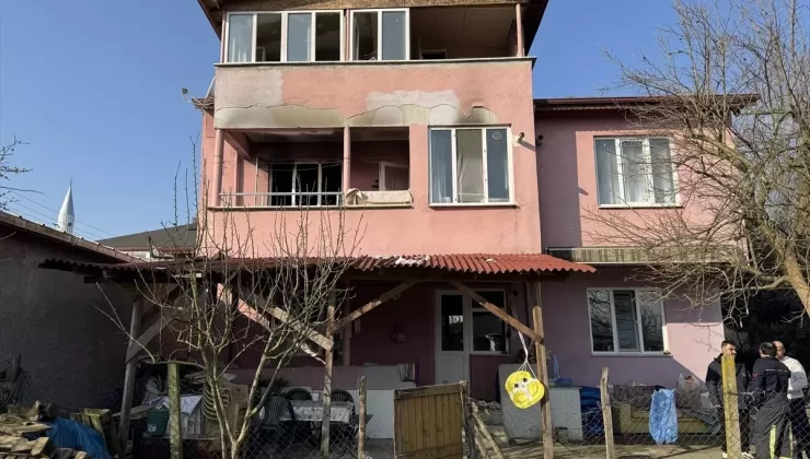 Kartepe’de Yangın: 2 Yaralı