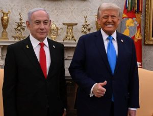 Katil Netanyahu, ABD Başkanı Trump’a çağrı cihazı hediye etti