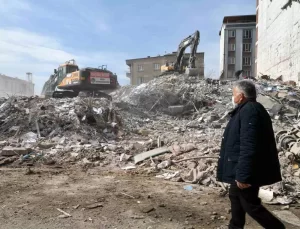 Kayseri Büyükşehir Belediye Başkanı Büyükkılıç’tan Deprem Mesajı