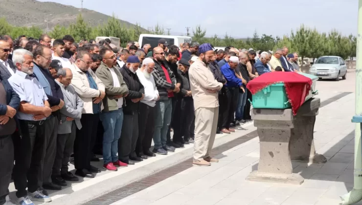 Kayseri’de Halk Otobüsü Anne ve Oğluna Çarptı: 1 Ölü, 1 Yaralı