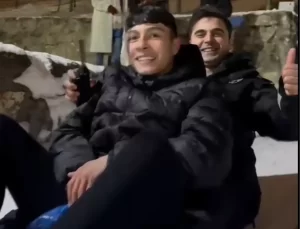 Kayseri’de Polisler Çocuklarla Kar Topu Oynadı