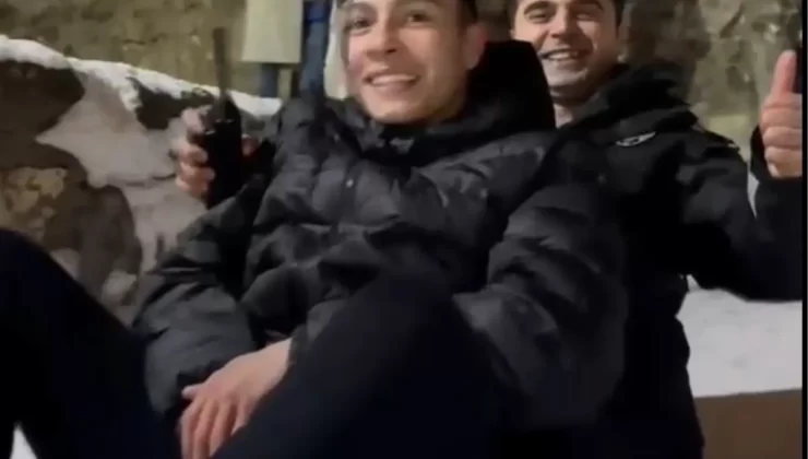 Kayseri’de Polisler Çocuklarla Kar Topu Oynadı