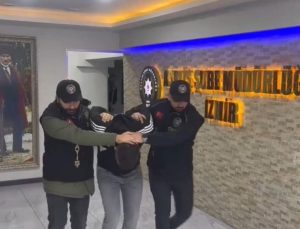 Kendisine borcu olan arkadaşını bıçaklayarak öldürdü