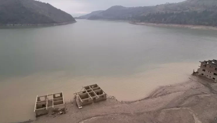 Kızılcapınar Barajı’ndaki Düşük Su Düzeyi