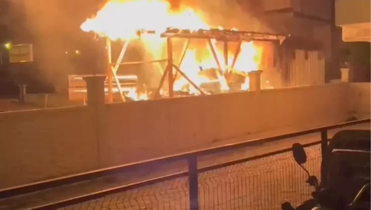 Konteyner yandı; apartmanda oturanlar tahliye edildi