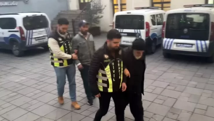 Korsan Otoparkçılar Suçüstü Yakalandı