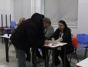 Kosova’da Genel Seçimler Başladı