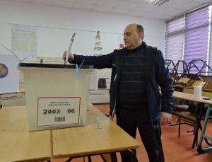 Kosova’da halk sandık başında