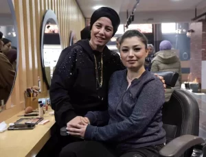 Kuaför Songül Emektar, Depremin Ardından Yeniden Ayağa Kalktı