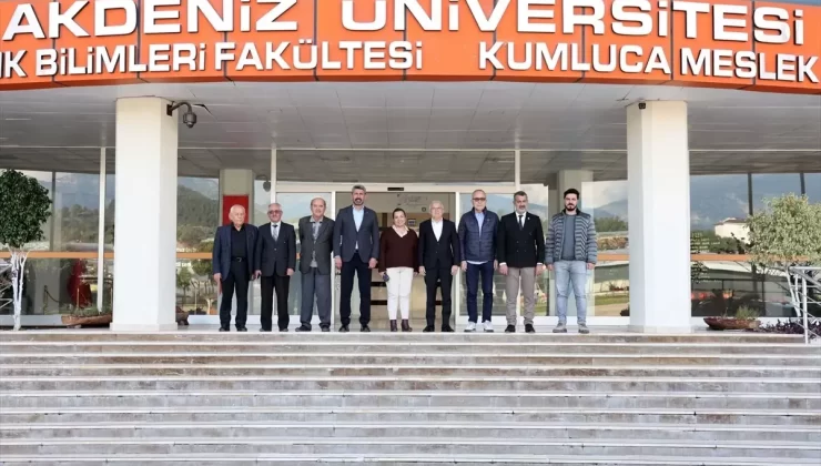 Kumluca’da Fakülte Kapatılmasına Tepki