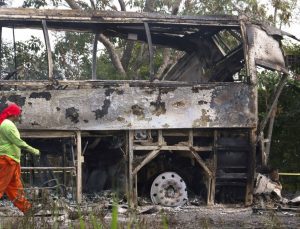 Meksika’da kamyon ile yolcu otobüsü çarpıştı: 41 ölü