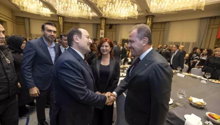 Mersin Büyükşehir Belediye Başkanı Seçer, Vali Pehlivan’a Veda Programında Büyük Destek Verdı
