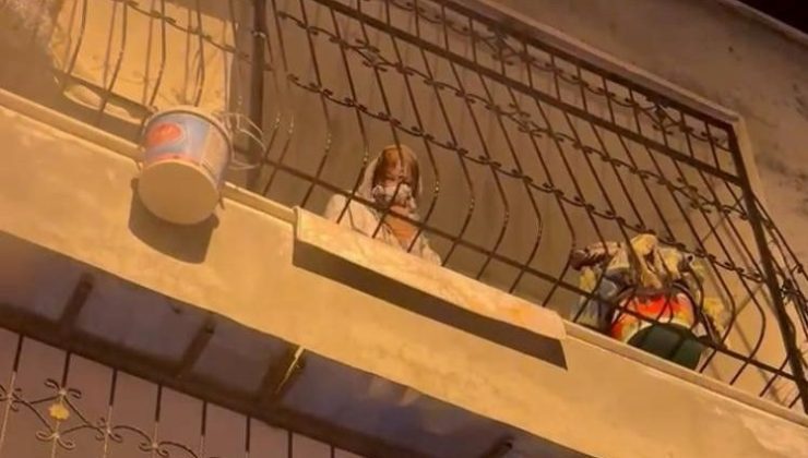 Mersin’de 3 katlı binada yangın: Mahsur kalan 5 kişi kurtarıldı