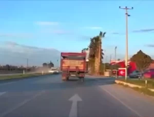 Mersin’de Feci Kaza: Otomobil Kamyonla Çarpıştı, Sürücü Hayatını Kaybetti