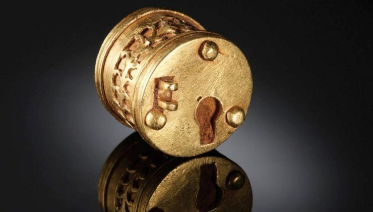 Metal dedektörüyle bin 600 yıllık Roma kilidi buldu!