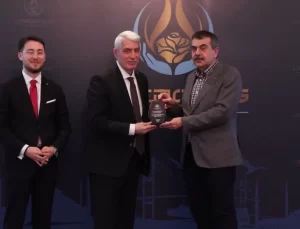 Milli Eğitim Bakanı Tekin: Biz kendimize özgü bir model ürettik