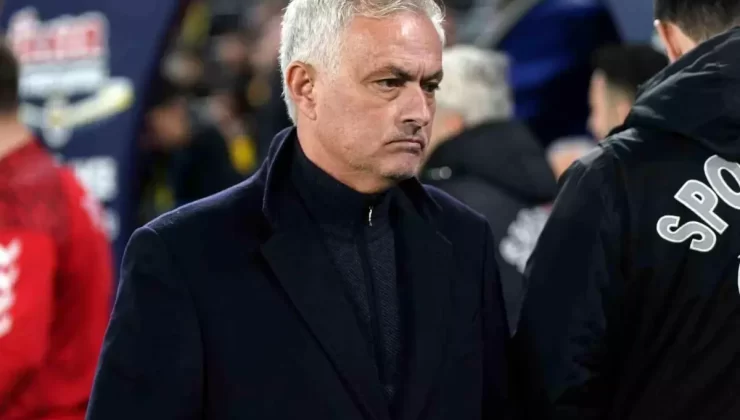 Mourinho’dan 6 Değişiklik ile Fenerbahçe