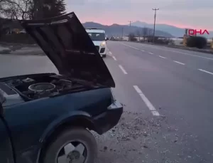 Mudurnu’da Feci Kaza: Bir Otomobil İkiye Bölündü