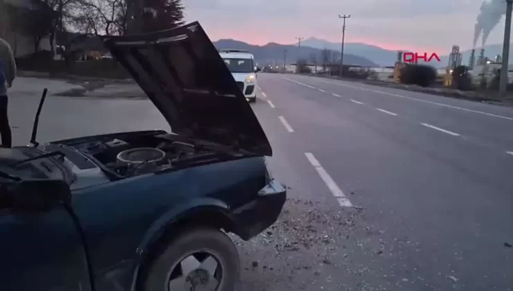 Mudurnu’da Feci Kaza: Bir Otomobil İkiye Bölündü