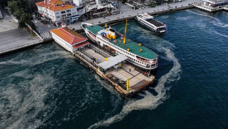 Müsilaj kabusu sürüyor: Adalar etrafında ağır olarak görüldü