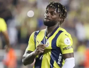Napoli’ye transferi iptal olmuştu! Saint-Maximin’den Fenerbahçe taraftarına mesaj